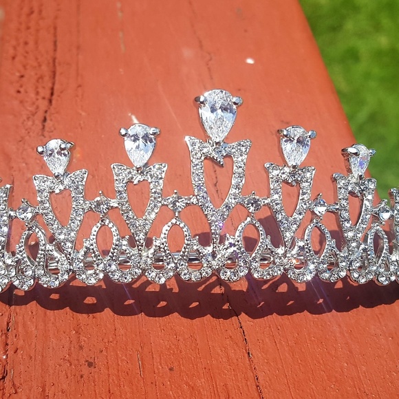 CZ Wedding, Prom, Sweet 16 Silver Plated T-021